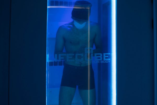 Ice Bath vs Cryotherapy Comparison