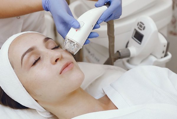 HIFU for Jawline, Neck, and Face Contouring: Get a Sculpted Look Without Surgery