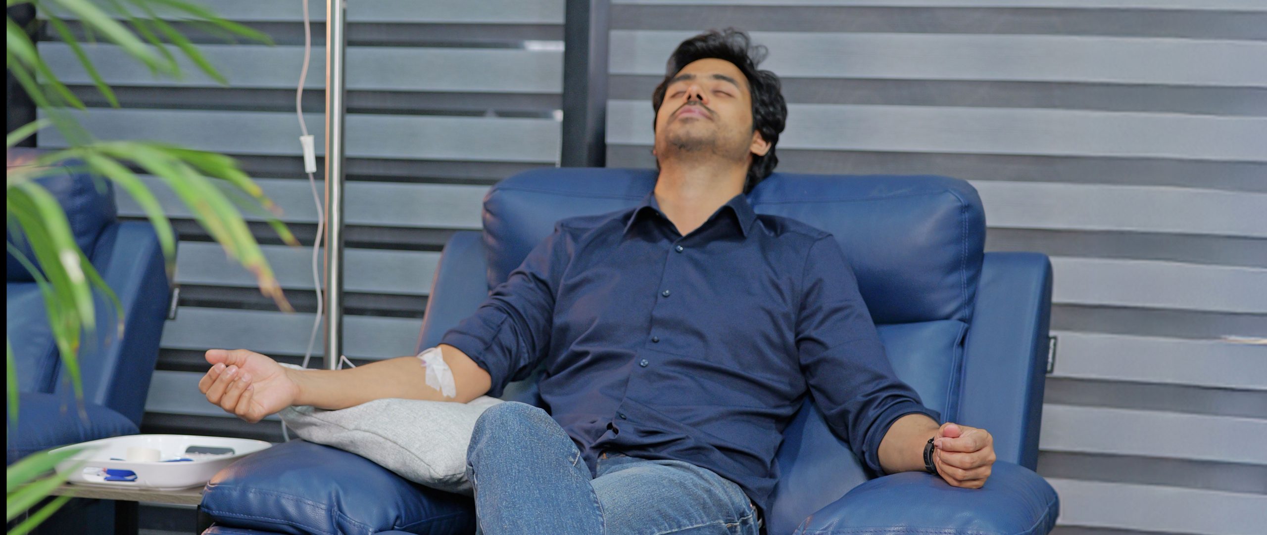 IV Drip Therapy: The Key to Hydrated, Glowing Skin You’ve Been Seeking? 