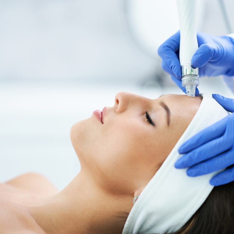 Hydrafacial Myths vs. Facts: Debunking Common Misconceptions