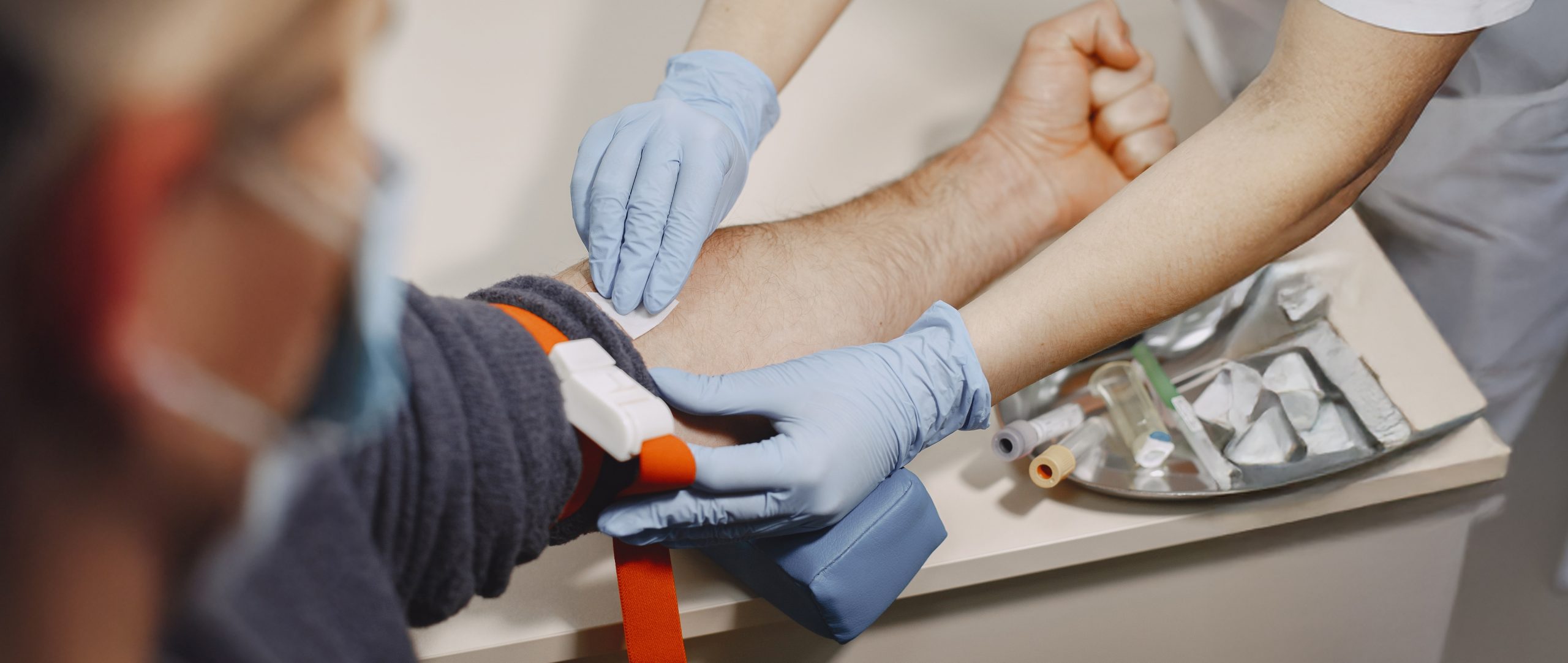 Oligoscan vs Blood Test: Which Is Better for Detecting Mineral Deficiency? 